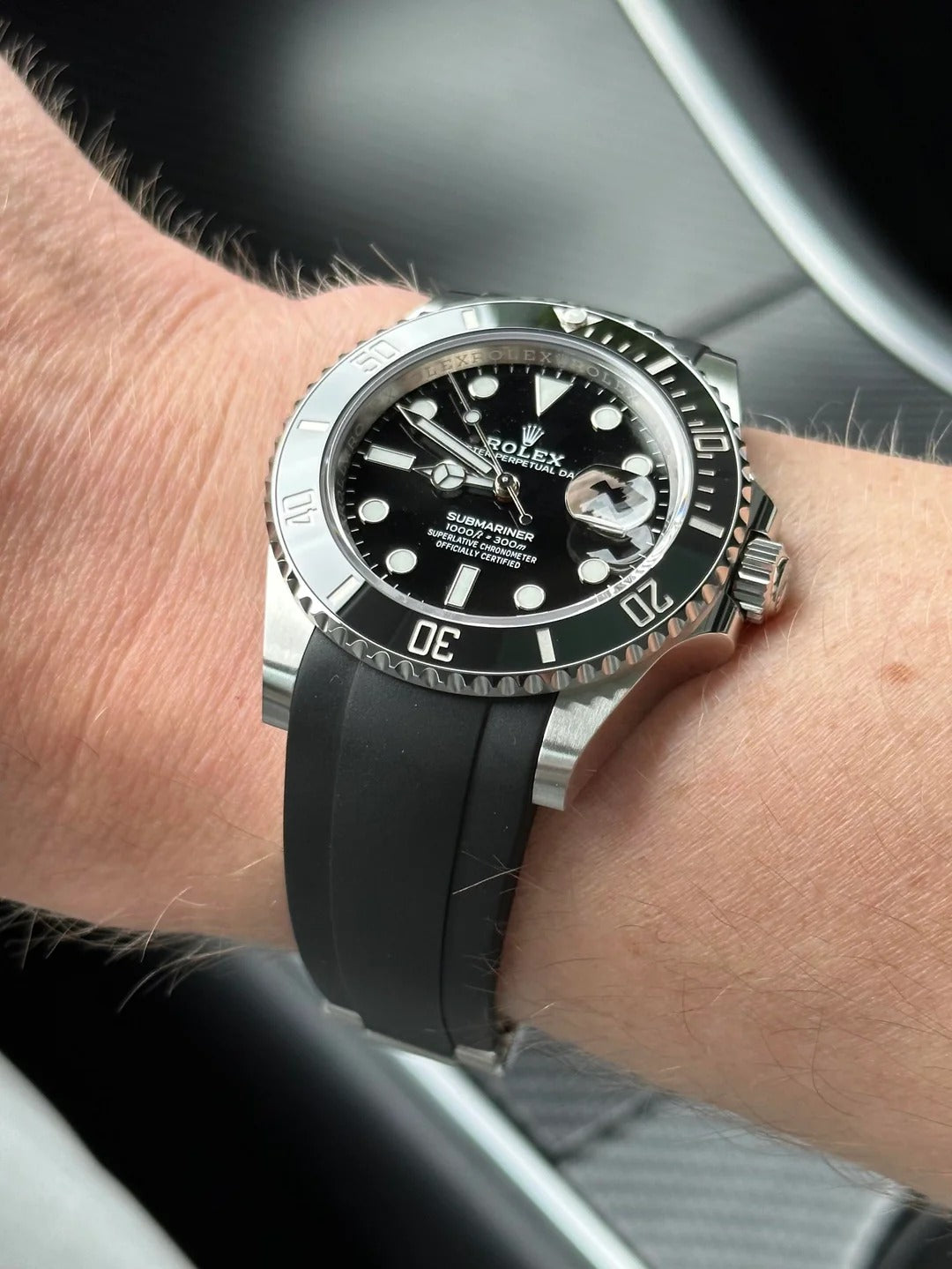 Rolex Submariner 116610LN Date Ceramic Bezel with Rubber B Strap